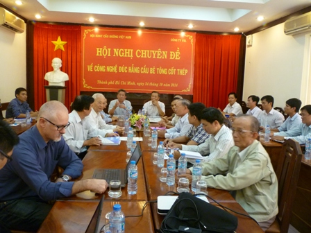 Ngày 24/10/2014, tại TP Hồ Chí Minh, Hội Khoa Học Kỹ Thuật Cầu đường Việt Nam (Hội Cầu đường VN) đã tổ chức hội nghị chuyên đề về công tác Hội khu vực phía Nam.