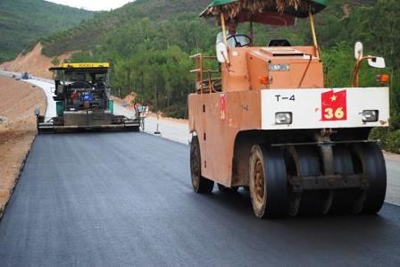 ADM 06 có khả năng tính toán kết cấu áo đường mềm cho tuyến thiết kế mới, đặc biệt là hỗ trợ thiết kế kết cấu áo đường cho đường nâng cấp cải tạo.